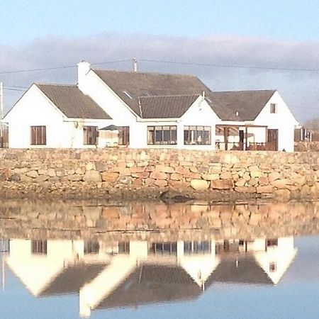 4 Bedroom Holiday Home Overlooking The Sea In Connemara Rossaveel Esterno foto